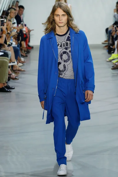 Look 17